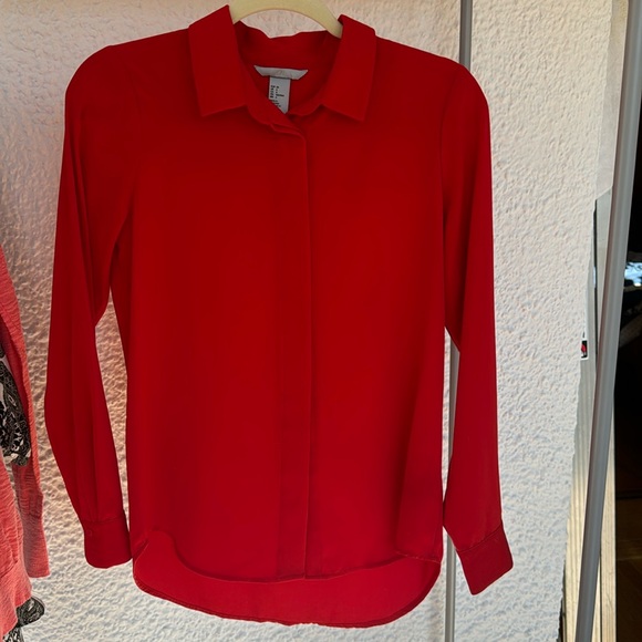 H&M size 6 button up blouse - Picture 1 of 4